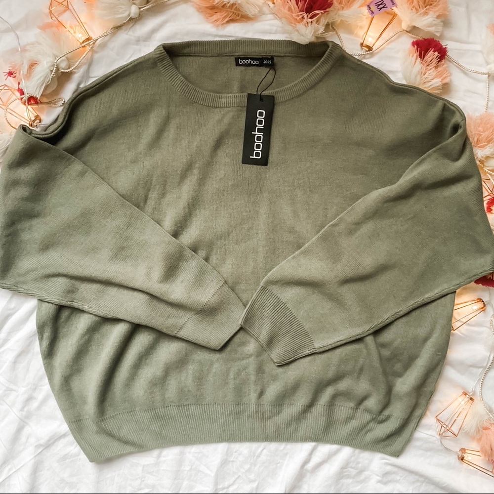 NWT Boohoo Sweater